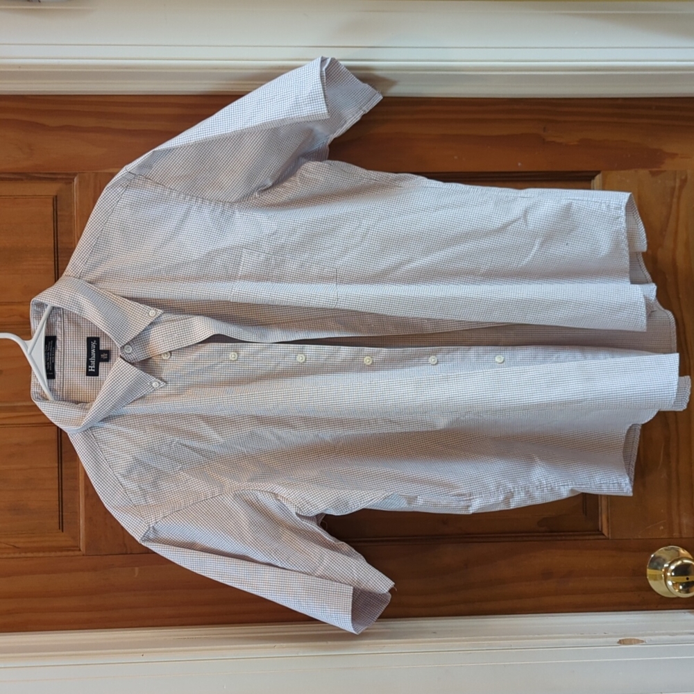 Short sleeve dress shirt